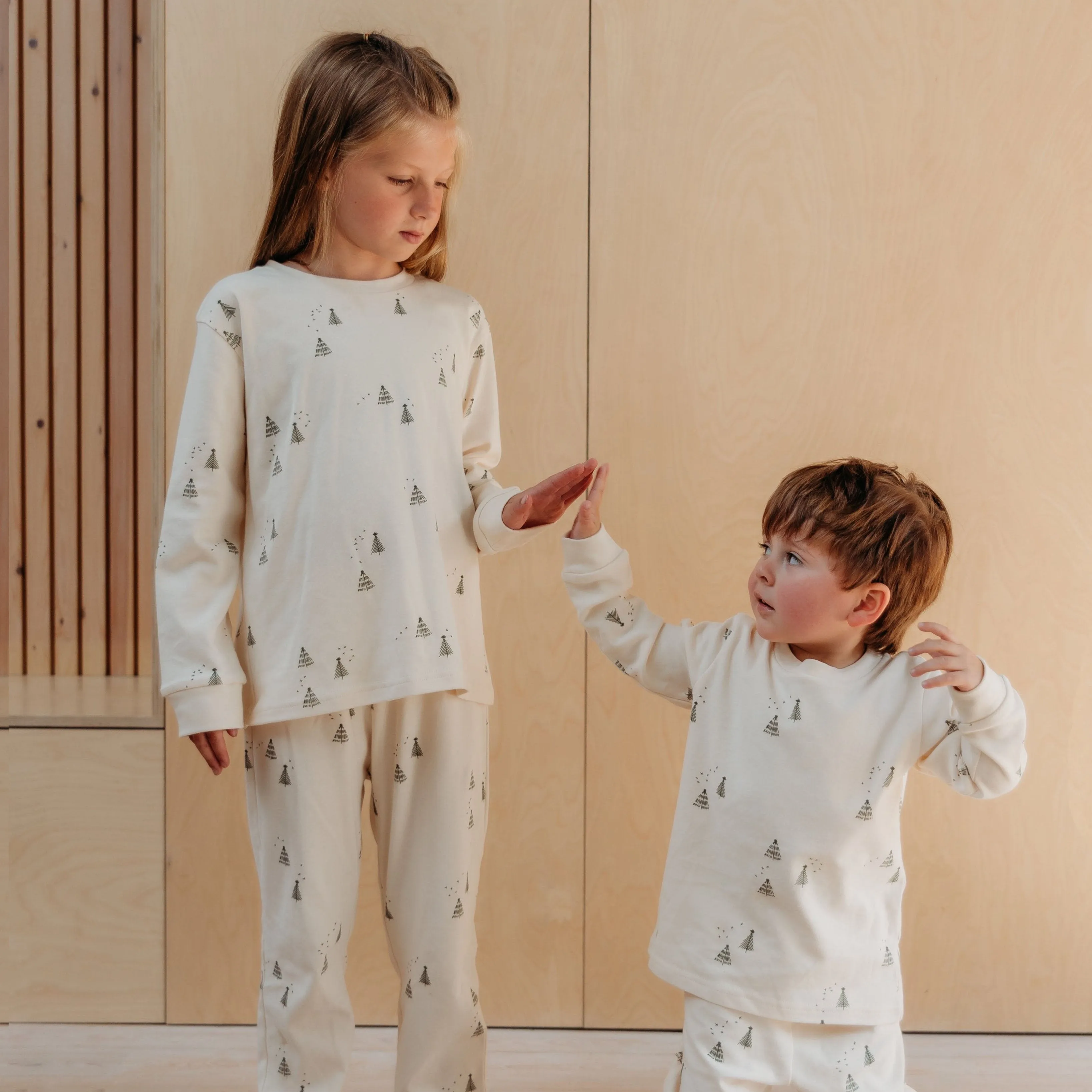 Adult Noel Christmas Pine Tree Print Pyjamas