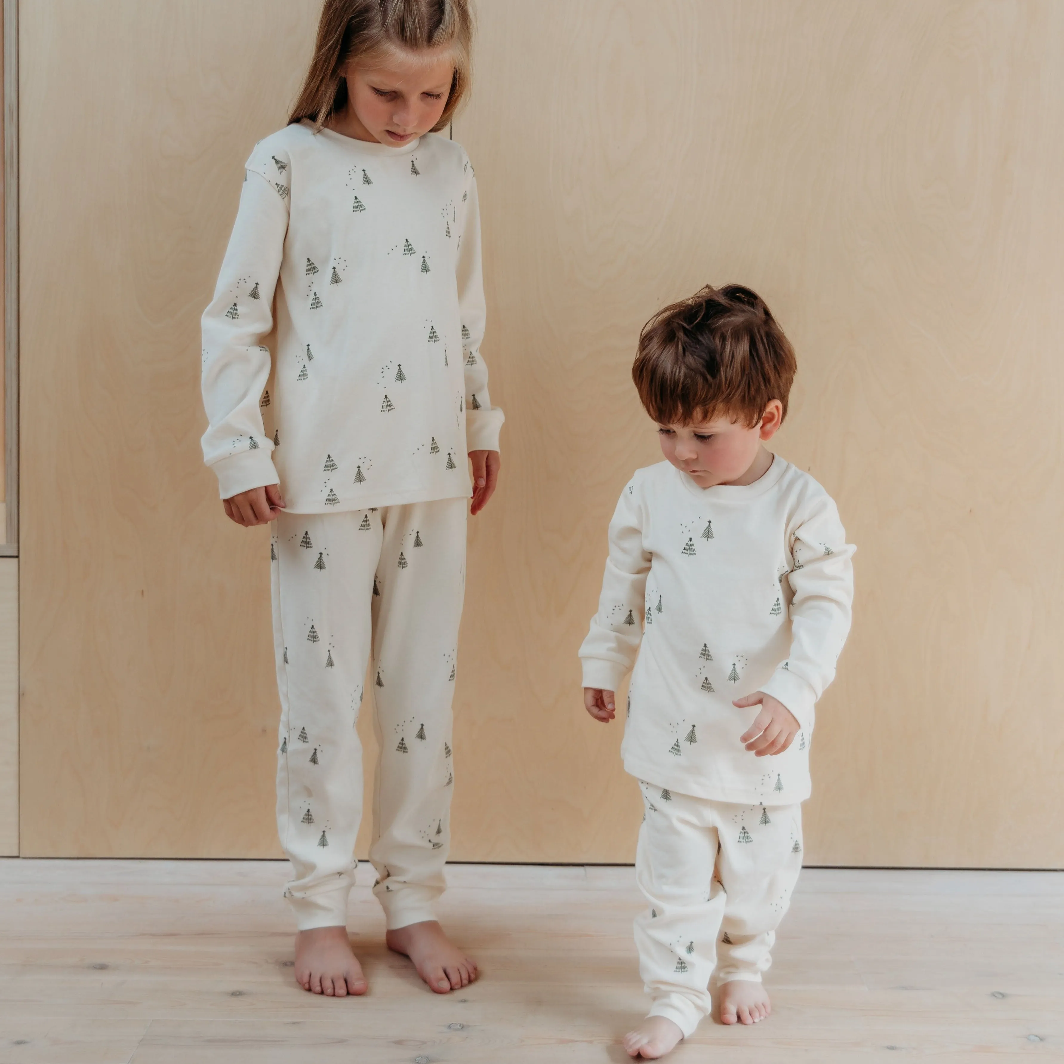 Adult Noel Christmas Pine Tree Print Pyjamas
