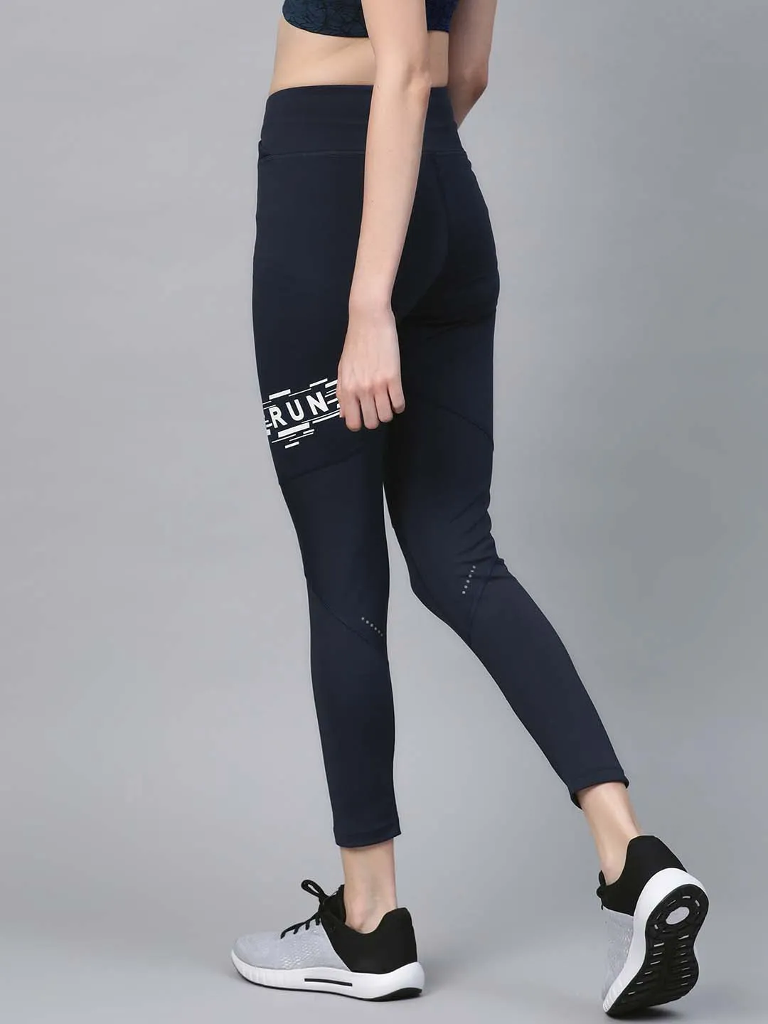 Alcis Women Navy Blue Secure Fit Solid Cropped Training Tights