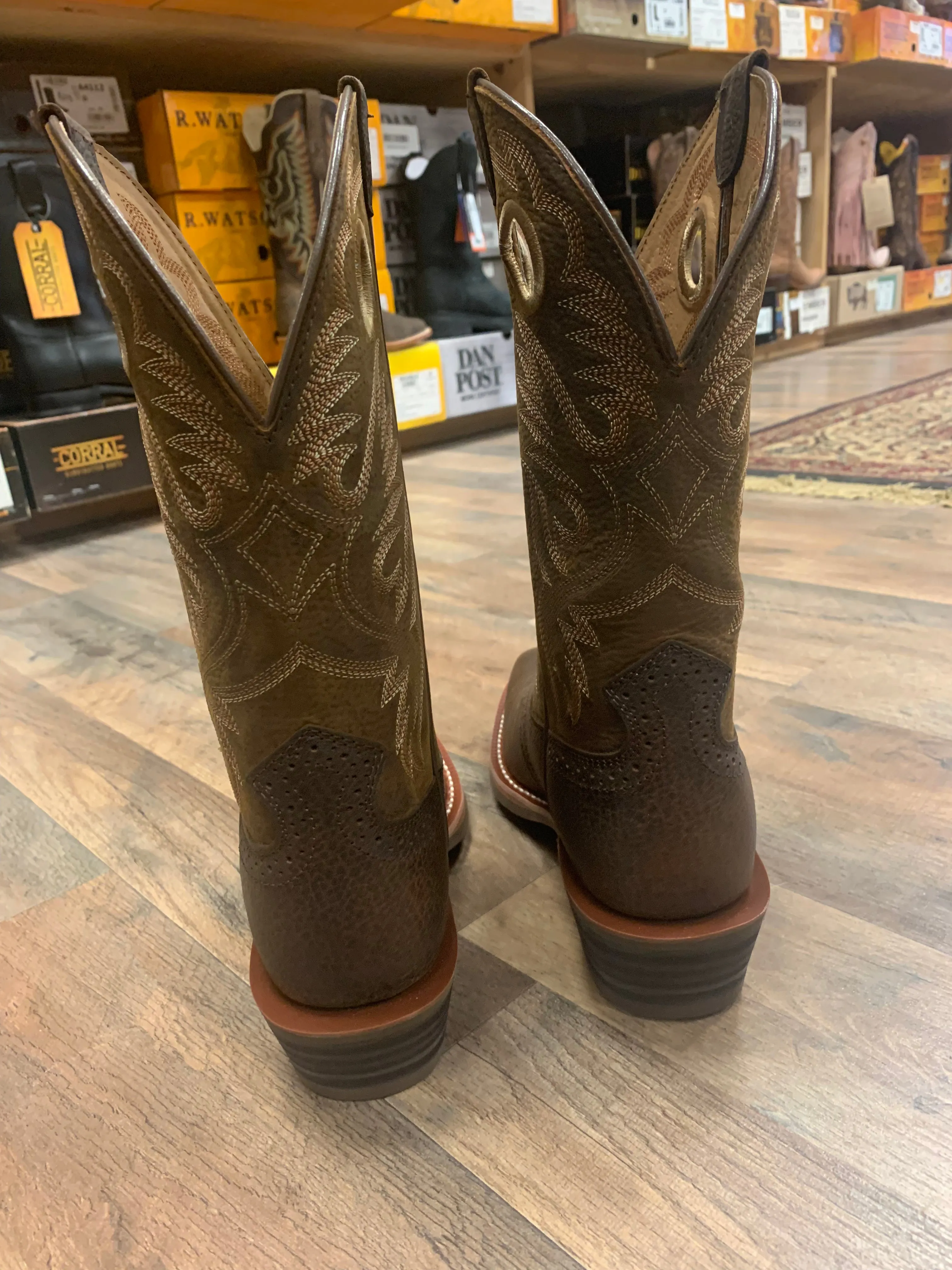 ARIAT HERITAGE ROUGHSTOCK