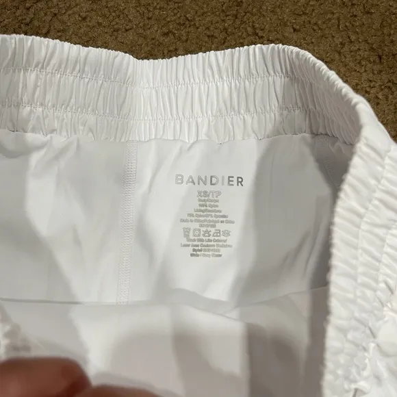Bandier Contrast Run Shorts