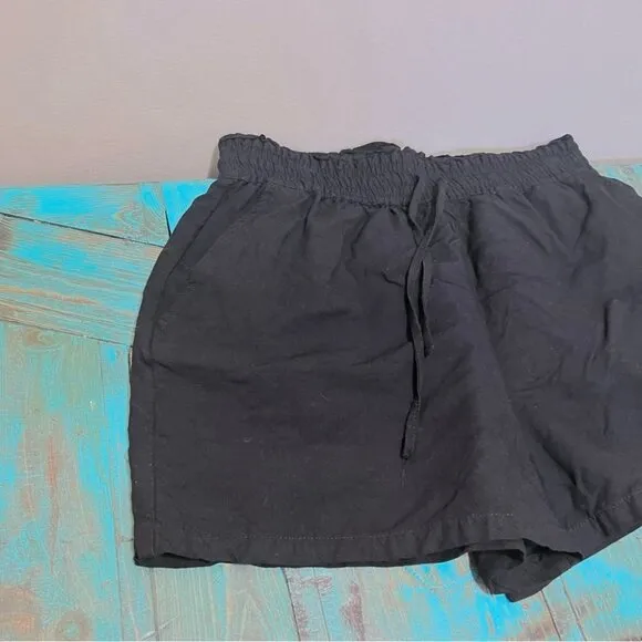 Blank NYC Black Linen Drawstring Shorts Size Small