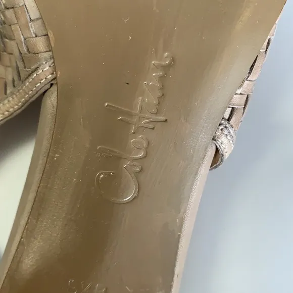 COLE HAAN 9.5B slip-on beige tan pumps in good condition