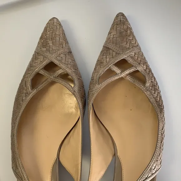 COLE HAAN 9.5B slip-on beige tan pumps in good condition