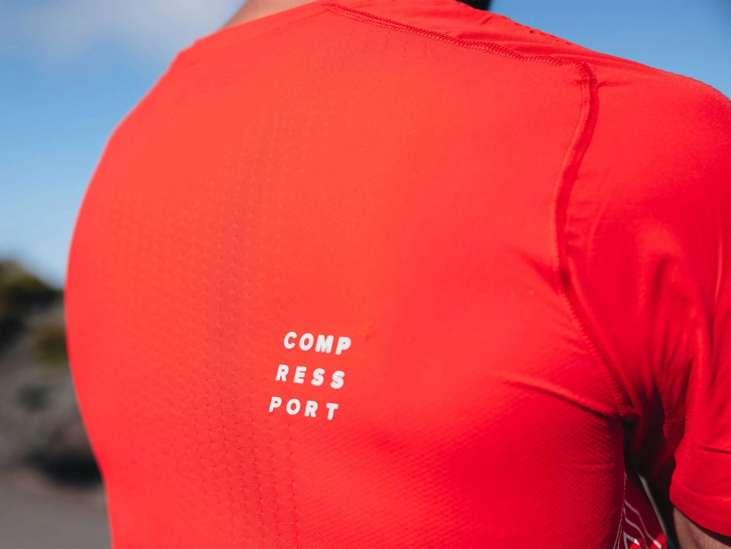 Compessport Men's Performance SS Tshirt - High Risk Red/White