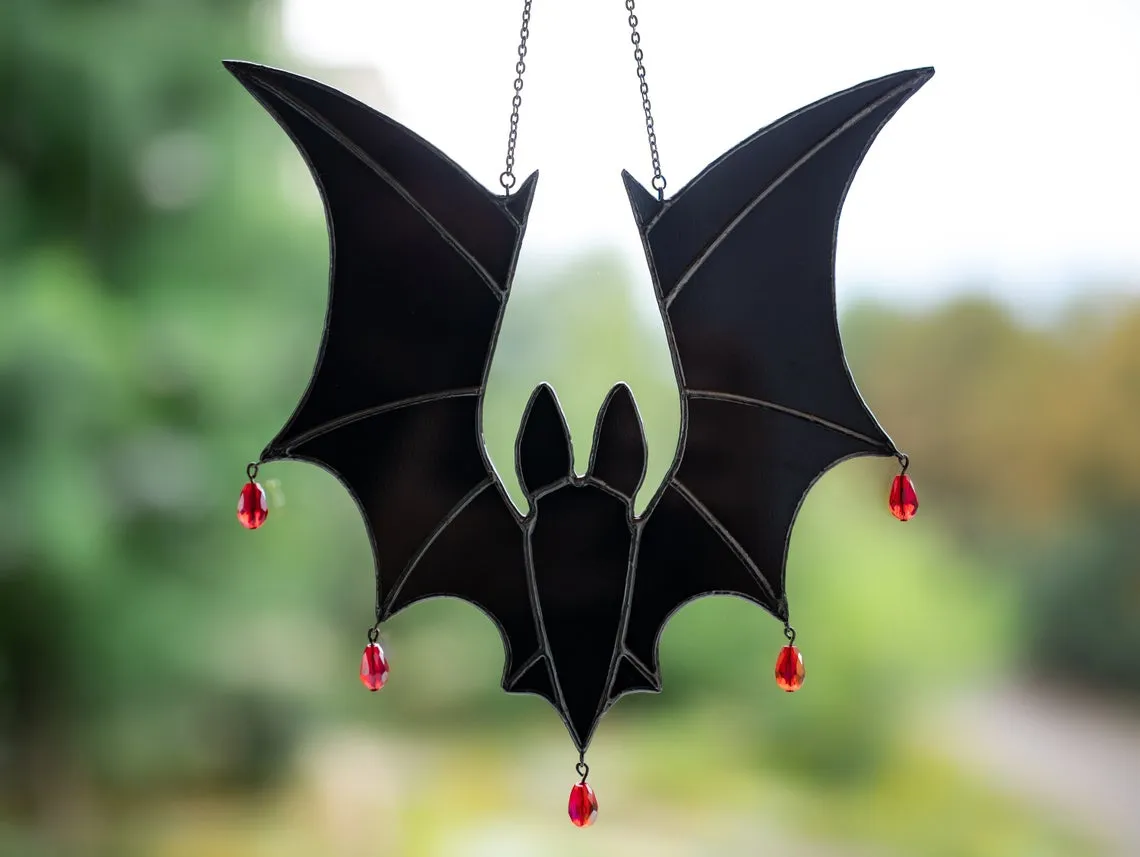 Halloween Stained Glass Bat Suncatcher - Spooky & Stylish Home Decor