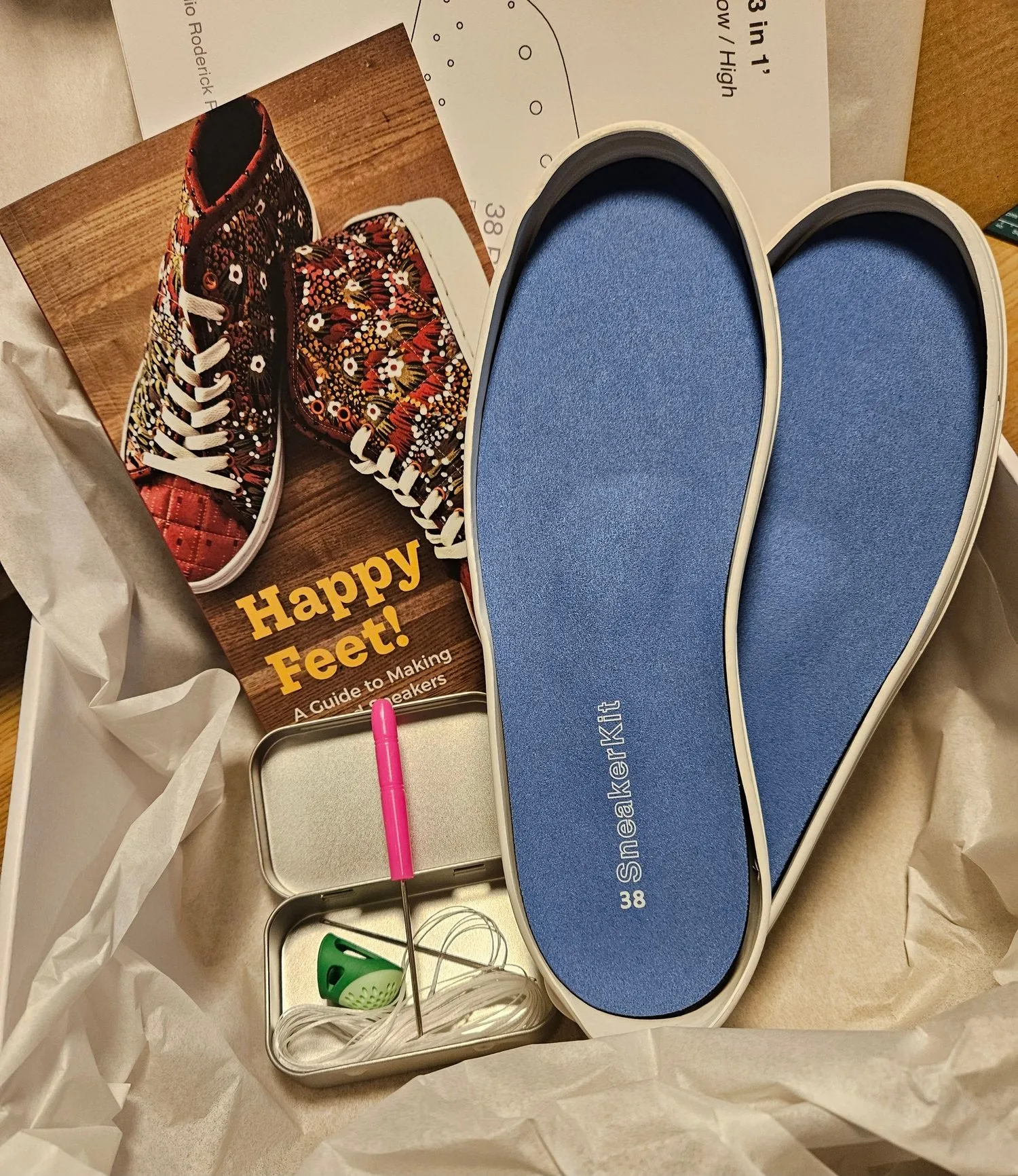 Happy Feet Quilted Sneaker Workshop with Joan Radell of Bucklebeebags