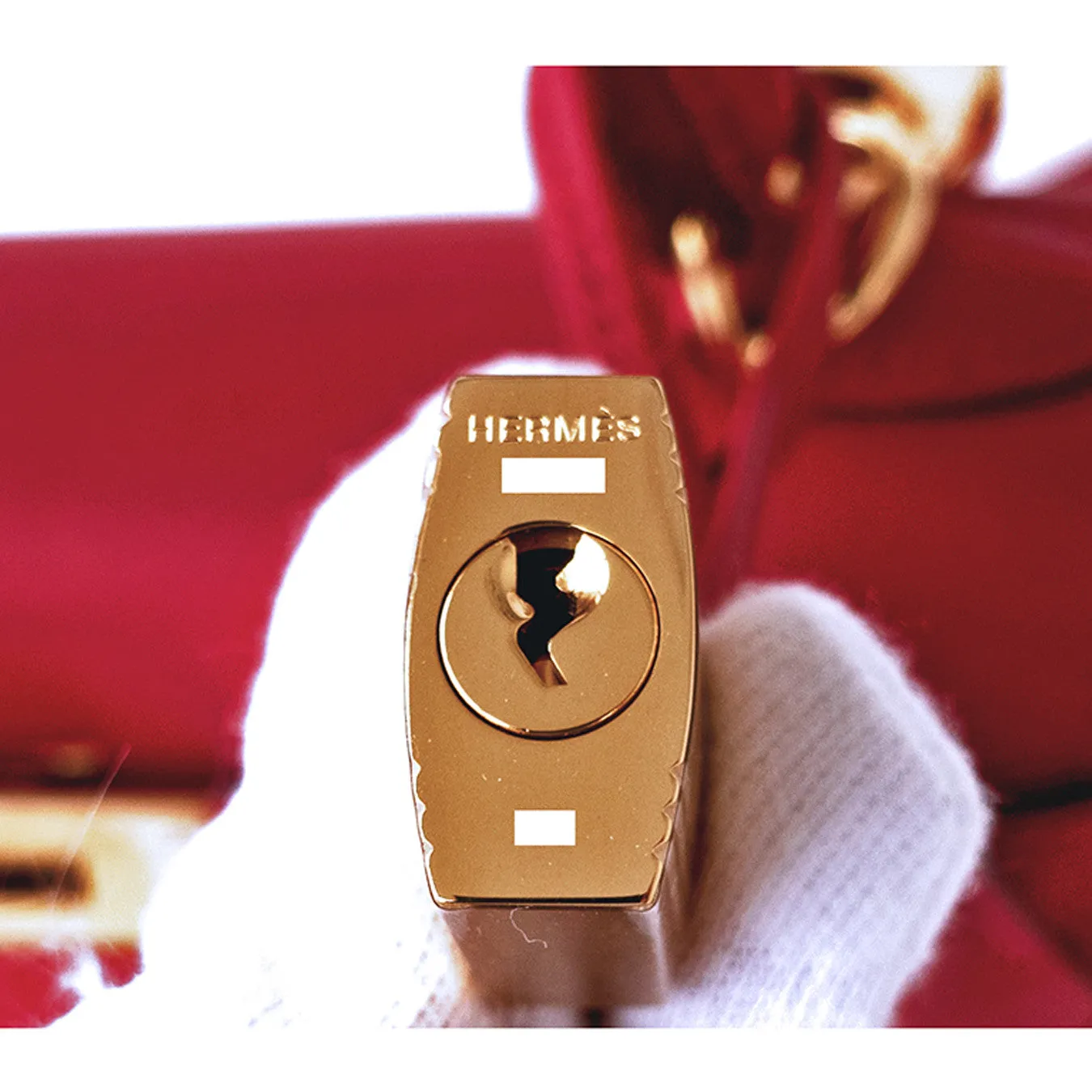 Hermes Vermillion Lipstick Red 25cm Swift Leather Kelly Gold GHW Jewel