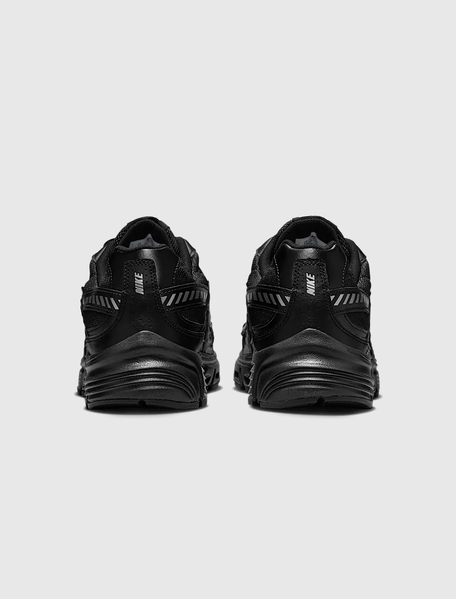 INITIATOR "BLACK/ METALLIC SILVER"