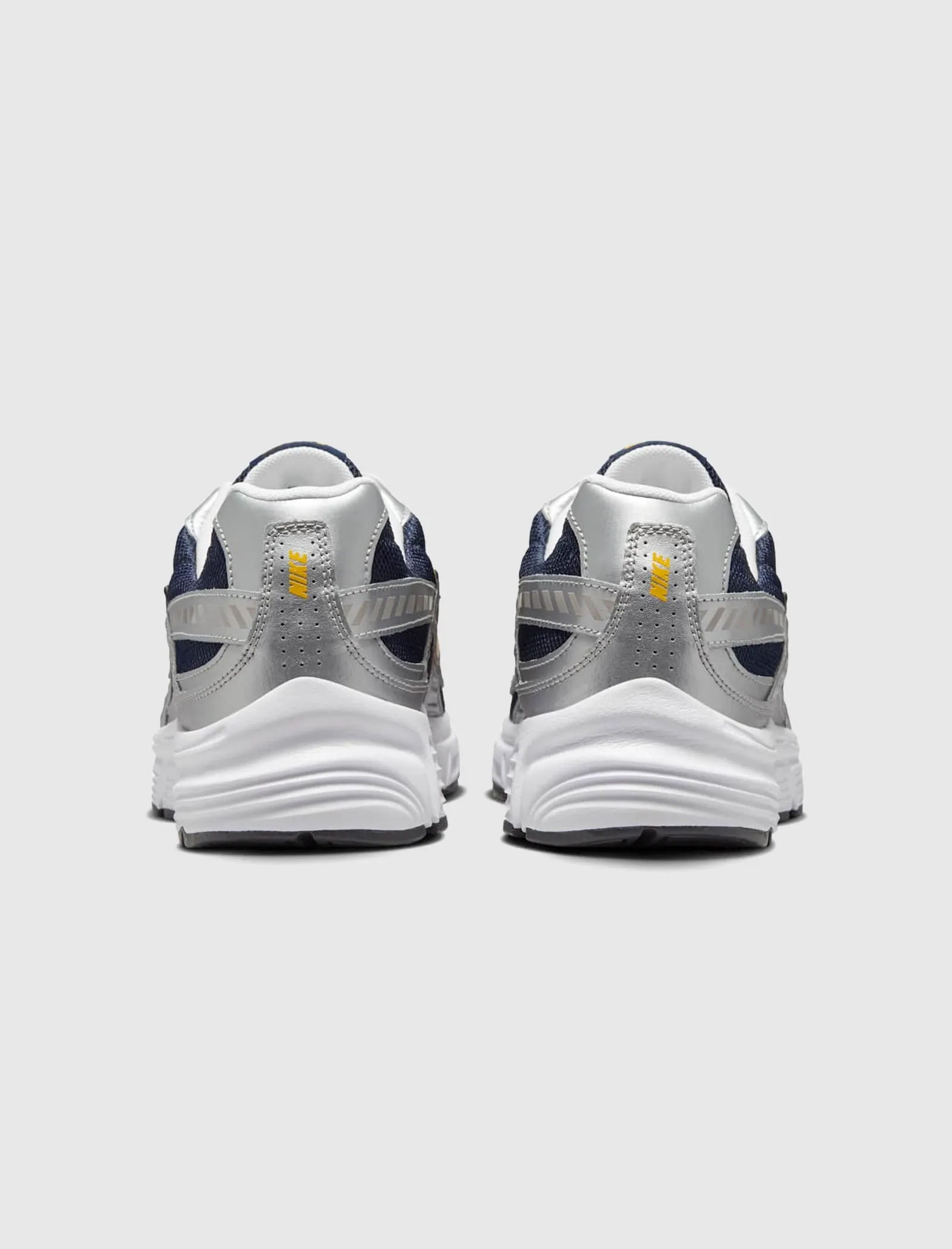 INITIATOR "OBSIDIAN/METALLIC SILVER/GOLD"