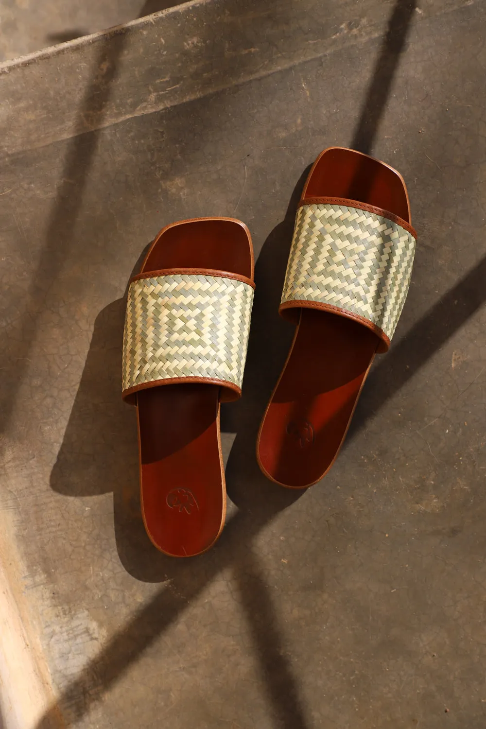 Ipomeia | Palm Woven Leather Slide