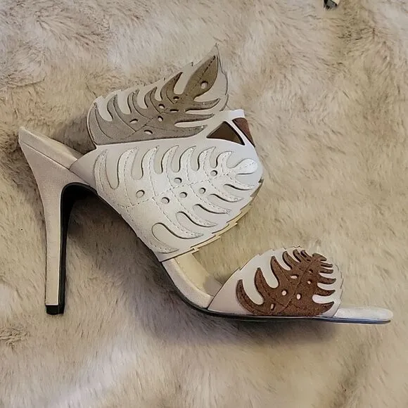 J RENEE' ANHELINA LEATHER LEAF PATTERN HEELS PUMPS, SIZE 10 - NEW
