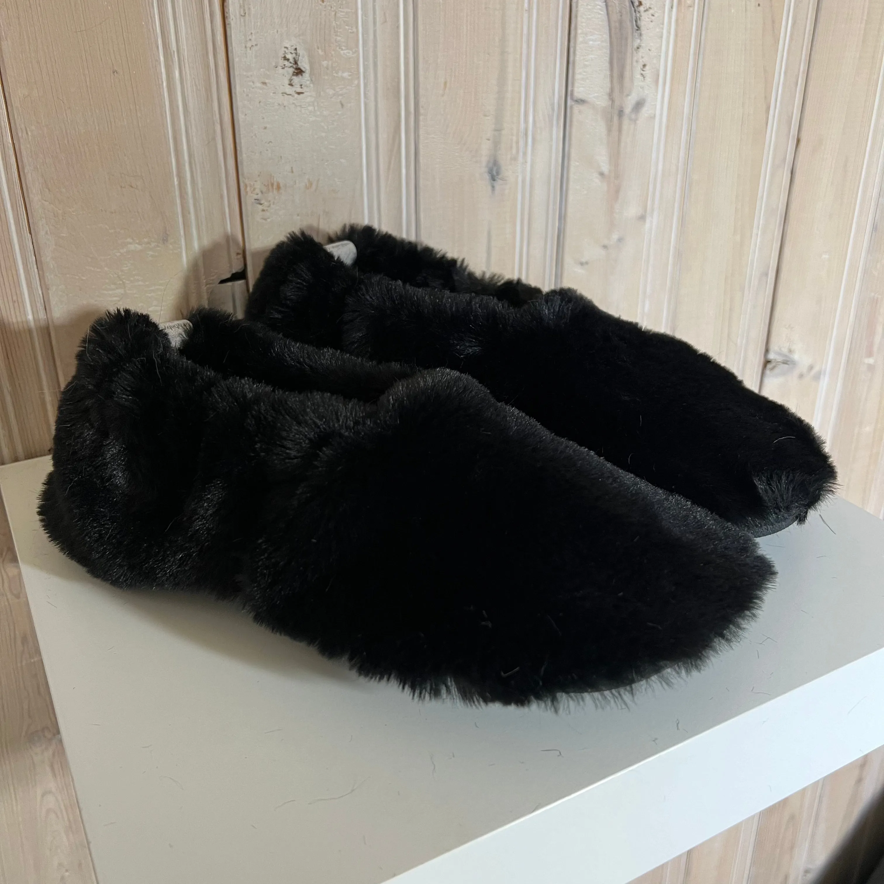 JadyLadys - Furry Black
