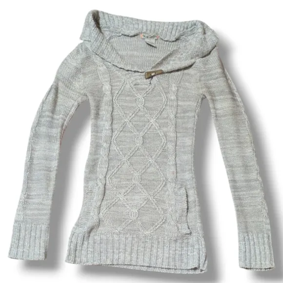 Love Change Gray Cable Knit Cowl Neck Sweater - Small - Cozy Fall &amp; Winter Vibes