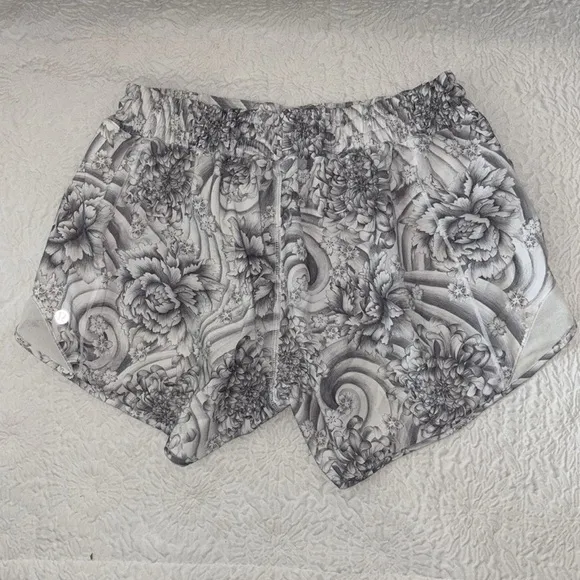 Lululemon Hotty Hot II Long 4&quot; Mini Twine Pattern Athletic Short