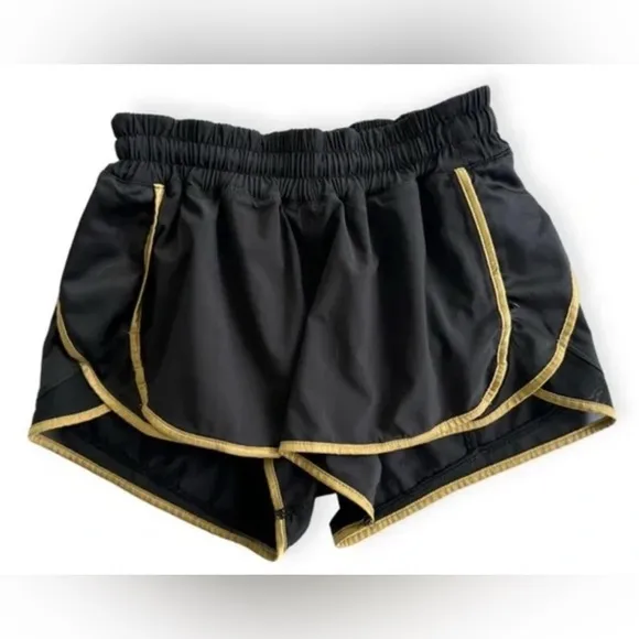 Lululemon🦄Super Squad Short Black Gold Size 6✨Excellent Condition Rare
