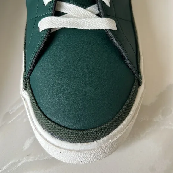 Nike Court Legacy Pro Green and White Sneakers DR9864 300 Mens Sz 10.5