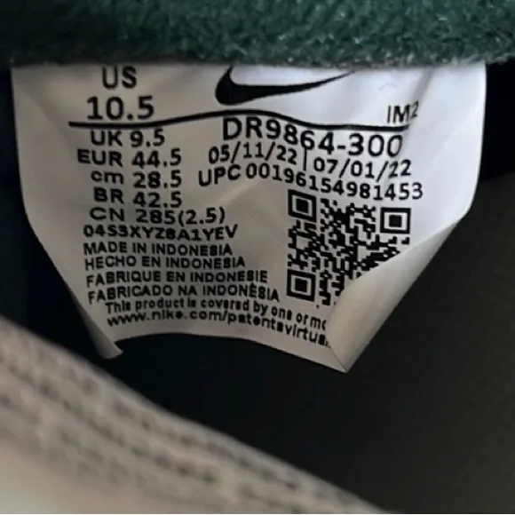 Nike Court Legacy Pro Green and White Sneakers DR9864 300 Mens Sz 10.5