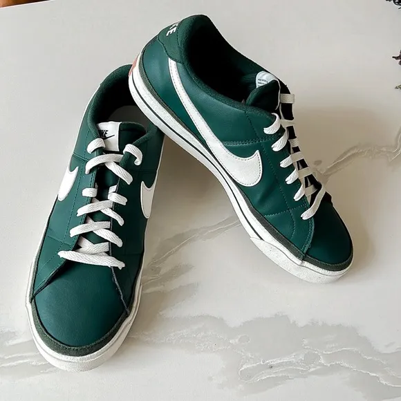 Nike Court Legacy Pro Green and White Sneakers DR9864 300 Mens Sz 10.5