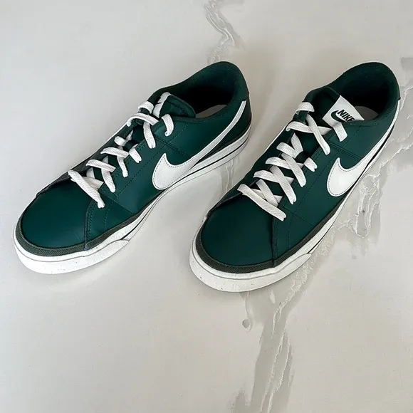 Nike Court Legacy Pro Green and White Sneakers DR9864 300 Mens Sz 10.5