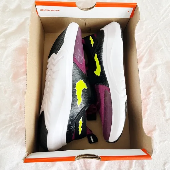 Nike Flex Plus SE Boys Sneakers New