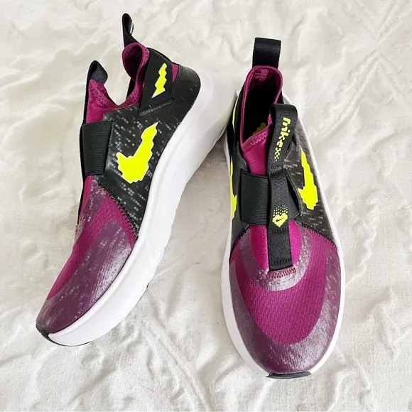 Nike Flex Plus SE Boys Sneakers New