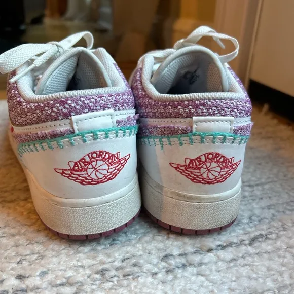 Nike Girls Jordan 1 Low Bordeaux Knit Youth Running Shoes