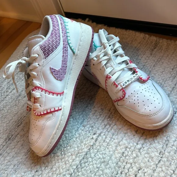 Nike Girls Jordan 1 Low Bordeaux Knit Youth Running Shoes