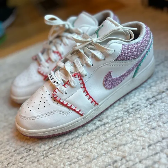 Nike Girls Jordan 1 Low Bordeaux Knit Youth Running Shoes