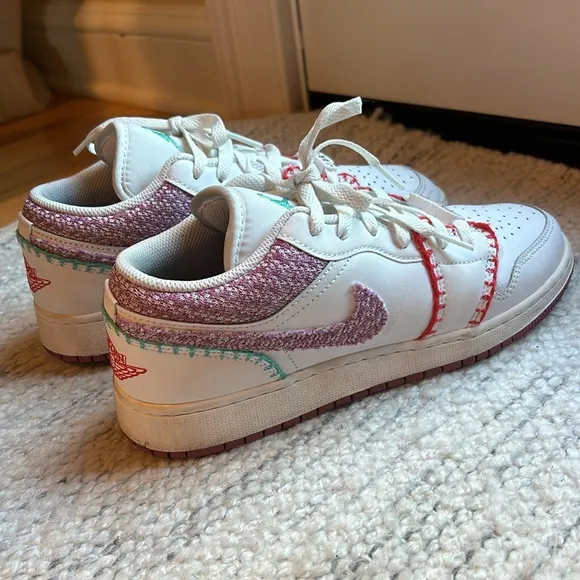 Nike Girls Jordan 1 Low Bordeaux Knit Youth Running Shoes