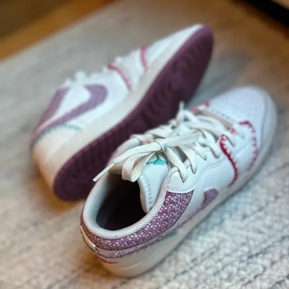 Nike Girls Jordan 1 Low Bordeaux Knit Youth Running Shoes