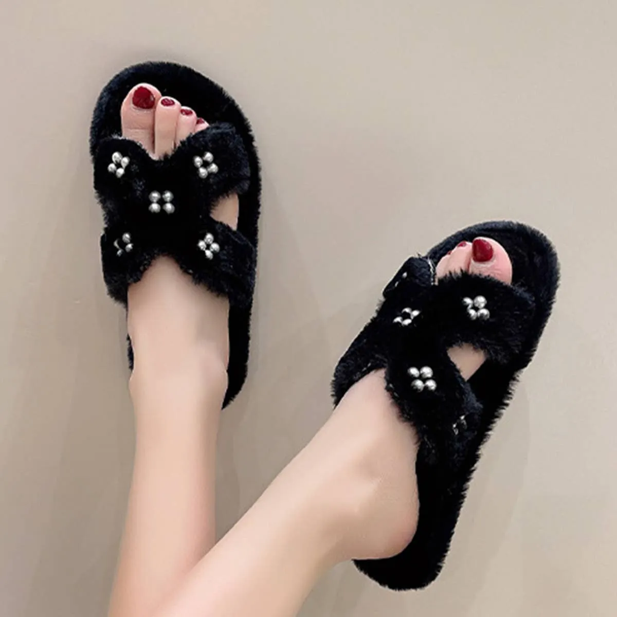 Pearl Black Slippers
