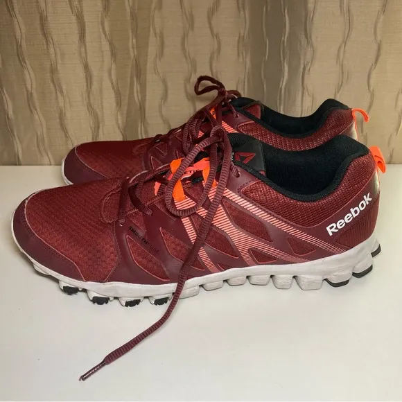 Reebok RealFlex Fusetie Train 4.0 Men's 11.5 Running Shoes Sneakers Red Black