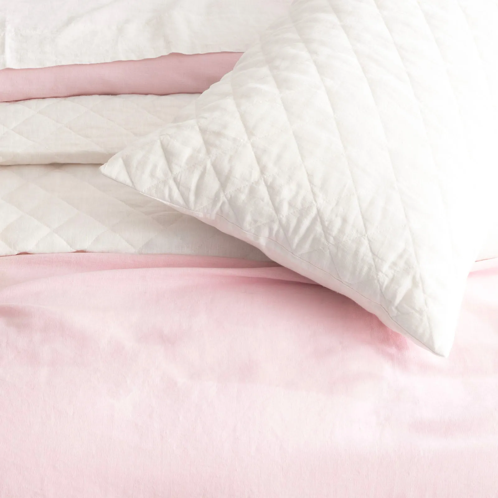 Renee Taylor Cavallo Stone washed French Linen Quilted Bed Coverlet Set - White