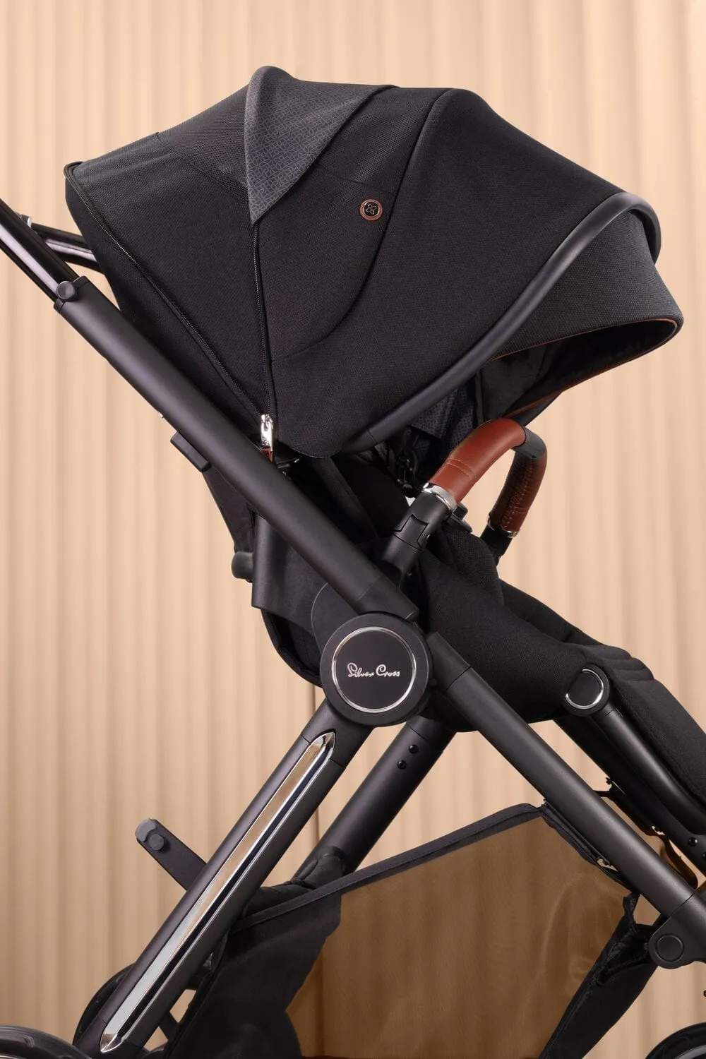 Silver Cross Reef with First Bed Folding Carrycot - Orbit