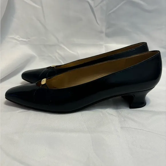 Stuart Weitzman Black Gold Detail Heel Pumps Women’s Size 8.5