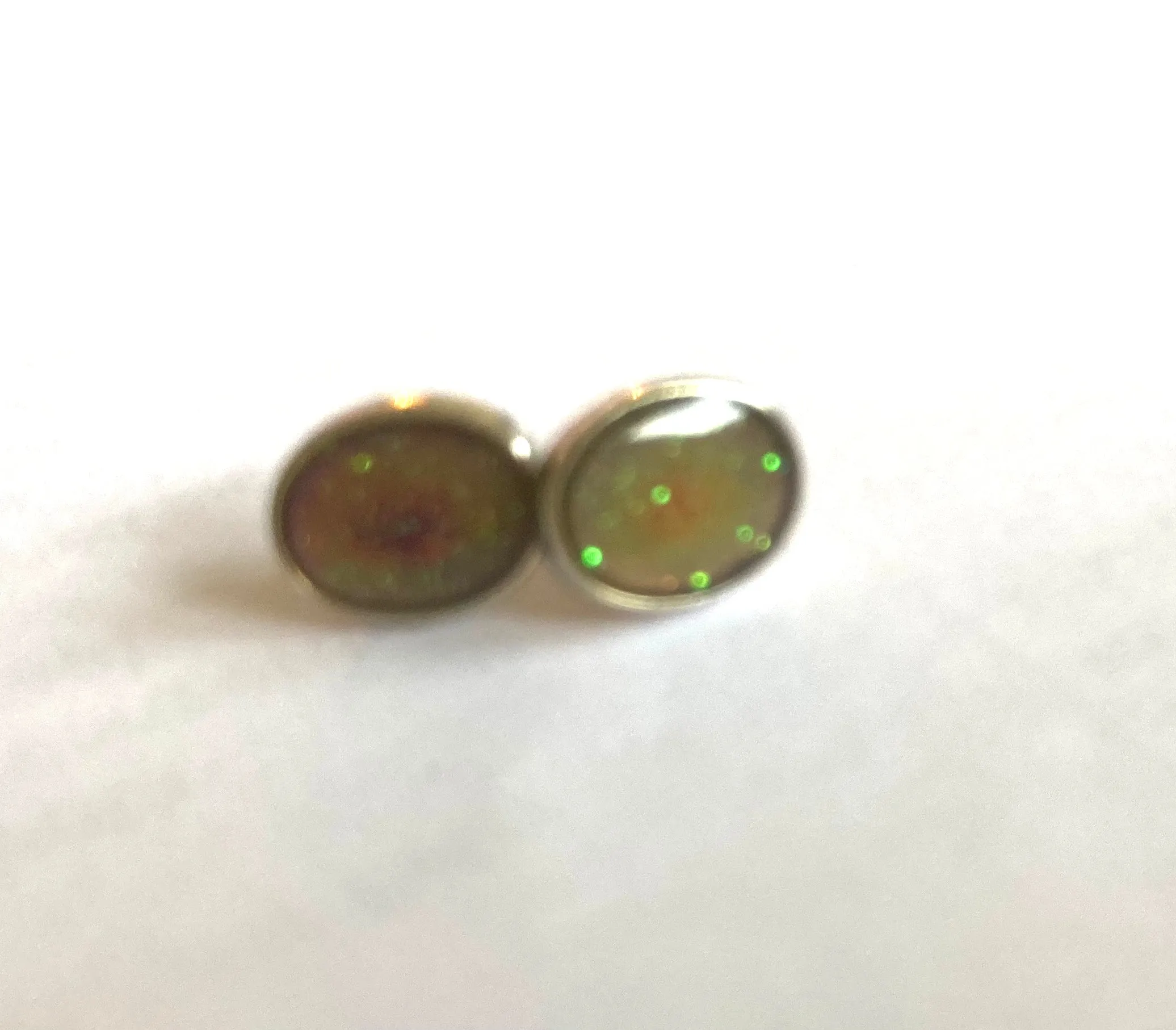Stylish Oval Glitter Mood Earrings