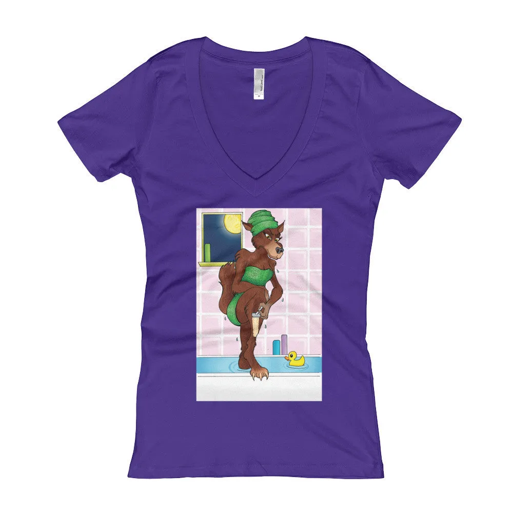Werewolf Shaving in the Shower Fitted V-Neck T-Shirt