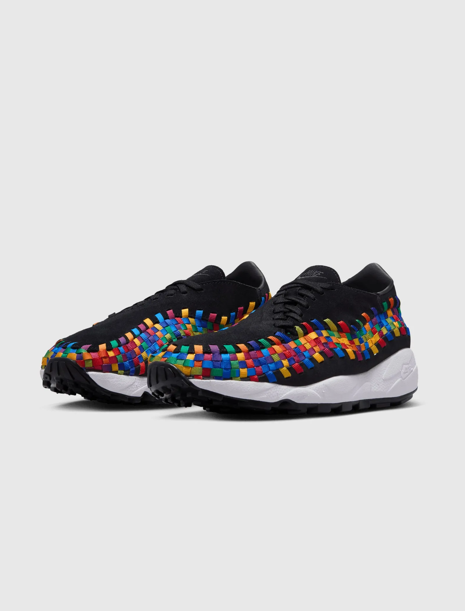 WOMEN'S AIR FOOTSCAPE WOVEN "BLACK/ WHITE"