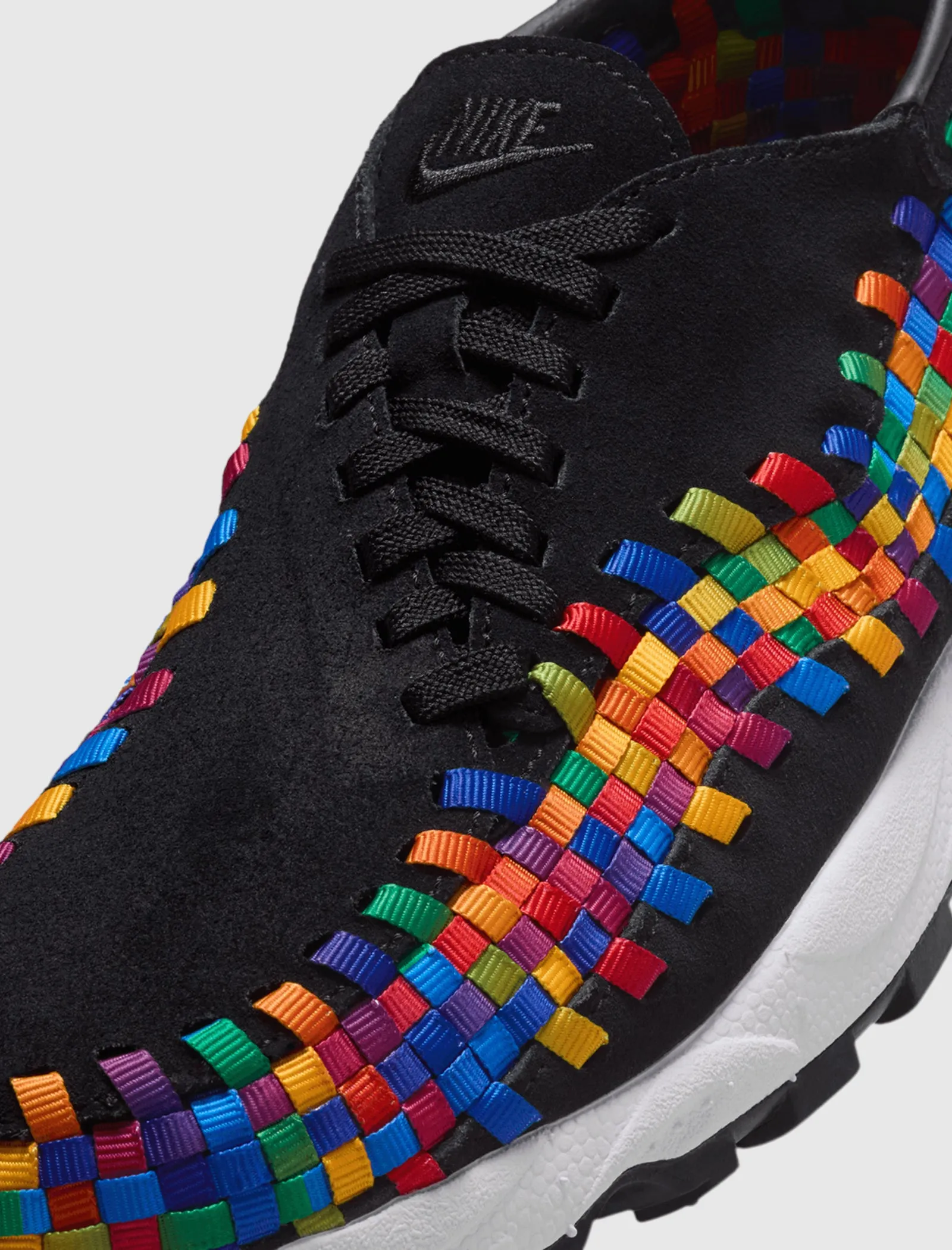 WOMEN'S AIR FOOTSCAPE WOVEN "BLACK/ WHITE"