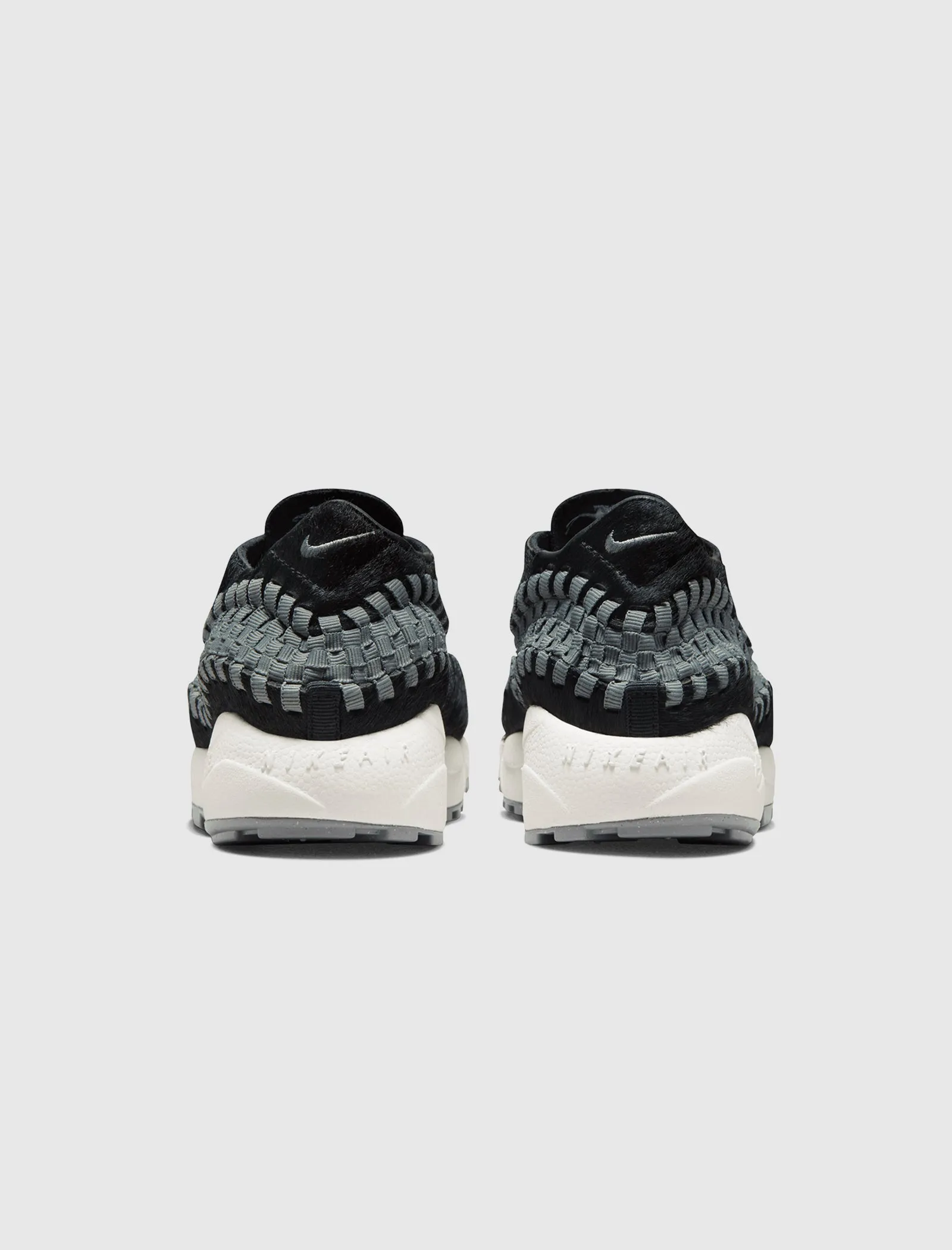 WOMEN'S AIR FOOTSCAPE WOVEN "BLACK/SMOKE GREY"