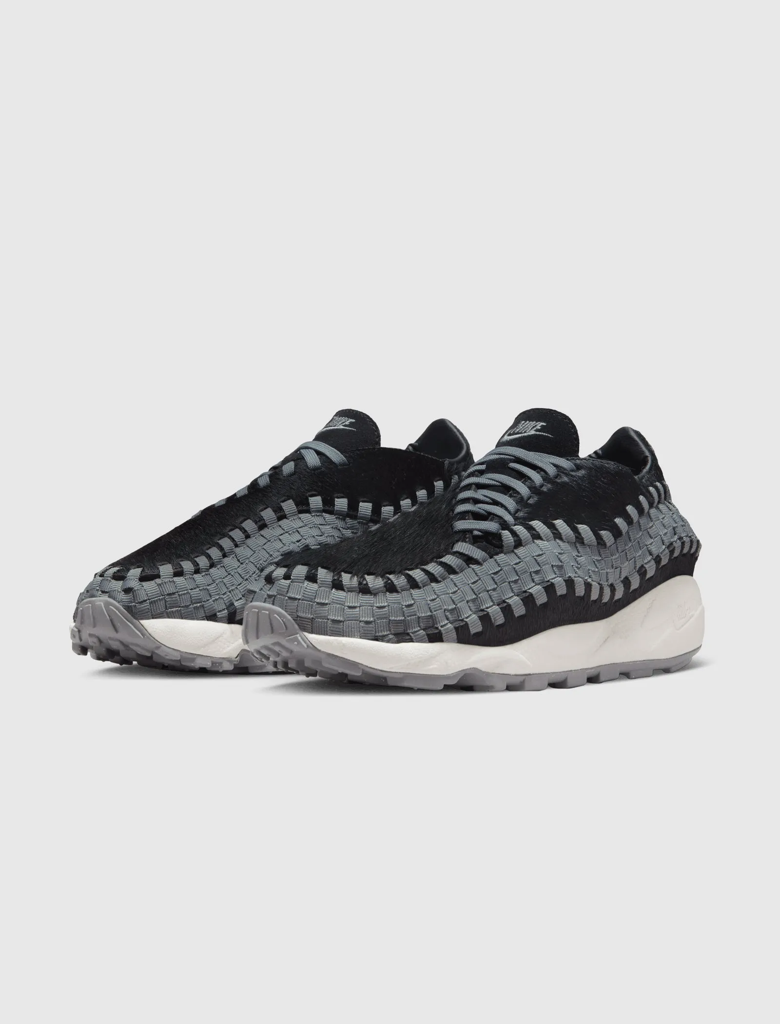 WOMEN'S AIR FOOTSCAPE WOVEN "BLACK/SMOKE GREY"