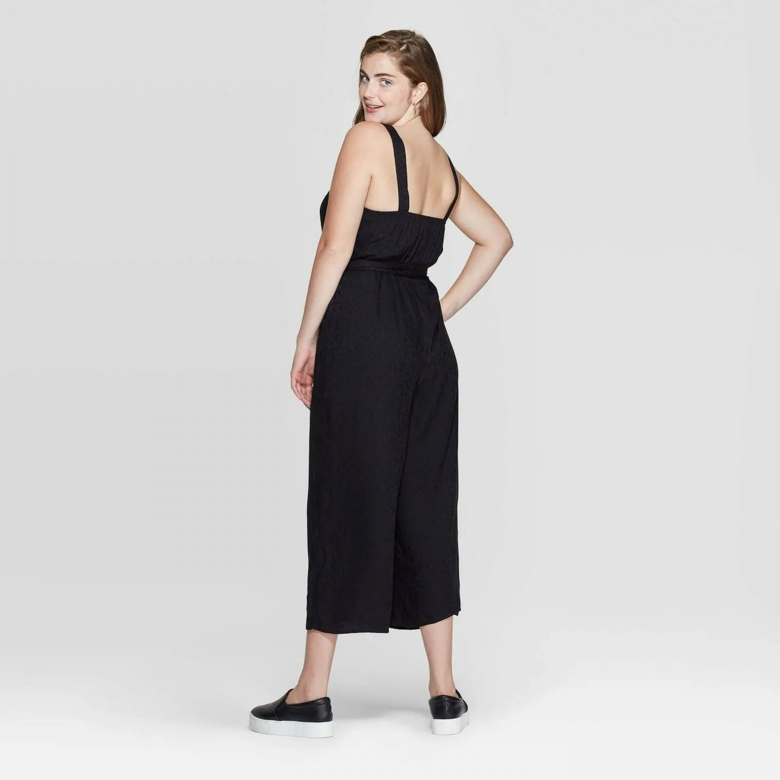 Xhilaration Women's Square Neck Sleeveless Tie Front Cropped Jumpsuit
